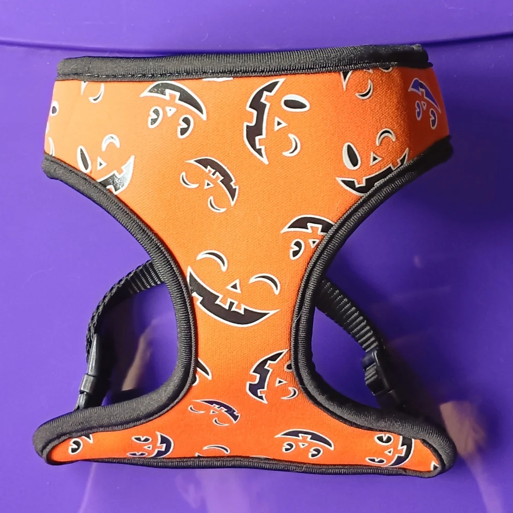 💜🎃 NWOT Glow In Dark Reversible Dog Comfort Harness XXS Halloween Pumpkin